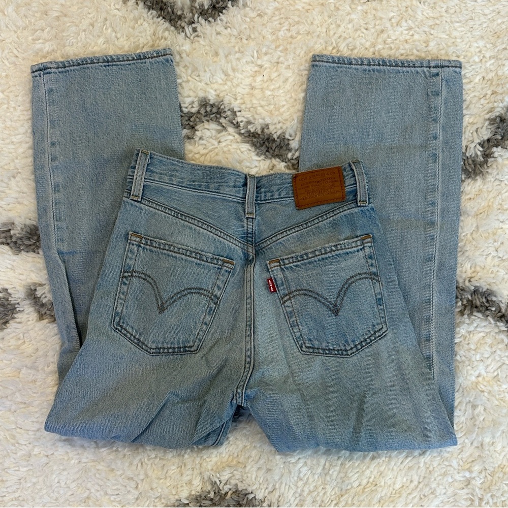 Levi’s Ribcage Straight Leg - Picture 5 of 5